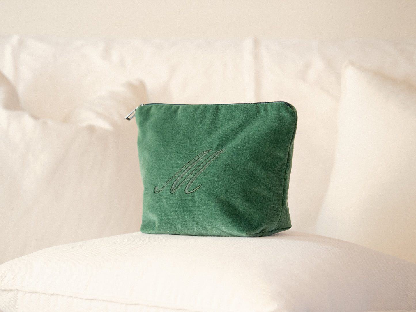 TROUSSE L